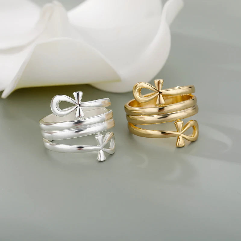 Double Coiled Geometric Ring