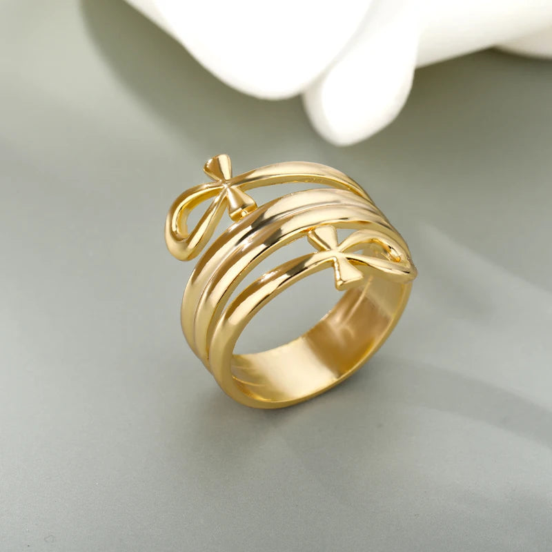 Double Coiled Geometric Ring